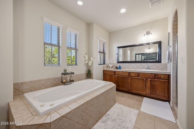 3963 E MORNING DOVE Trail, Phoenix, AZ 85050
