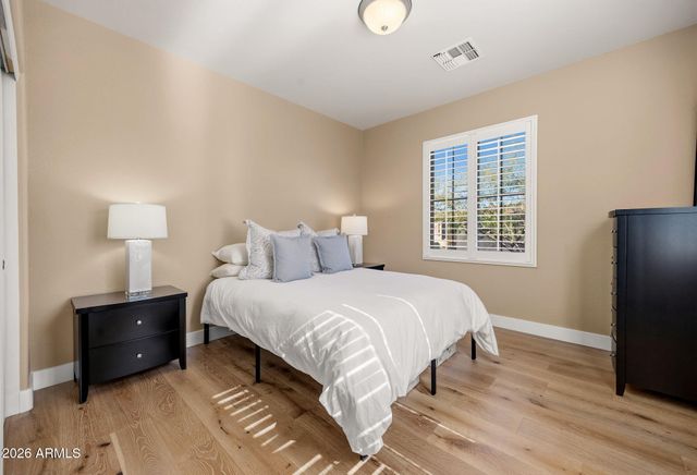 3963 E MORNING DOVE Trail, Phoenix, AZ 85050