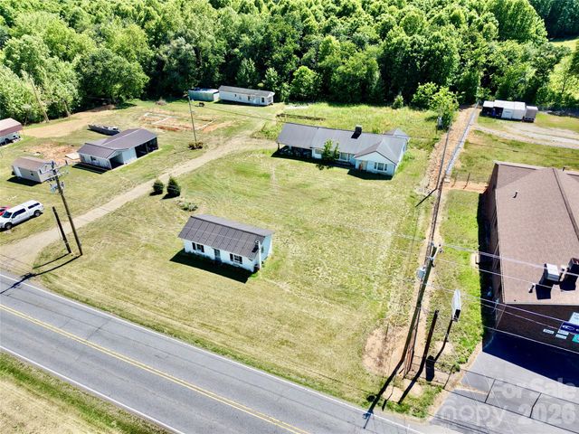 1263 NC 16 Highway N, Taylorsville, NC 28681