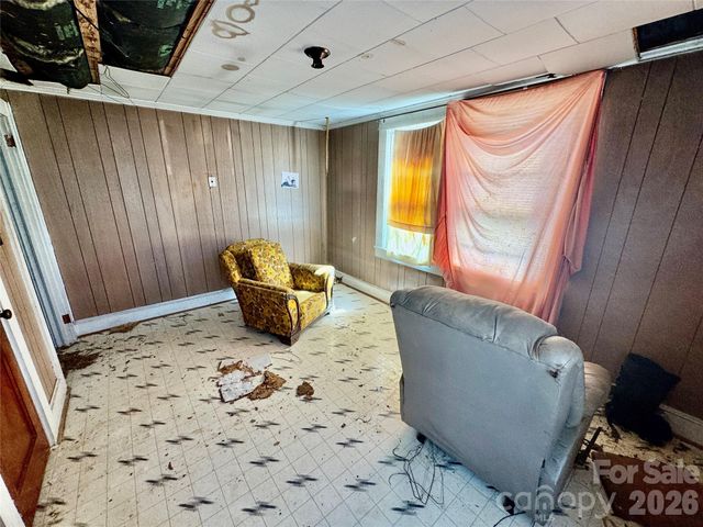 1263 NC 16 Highway N, Taylorsville, NC 28681