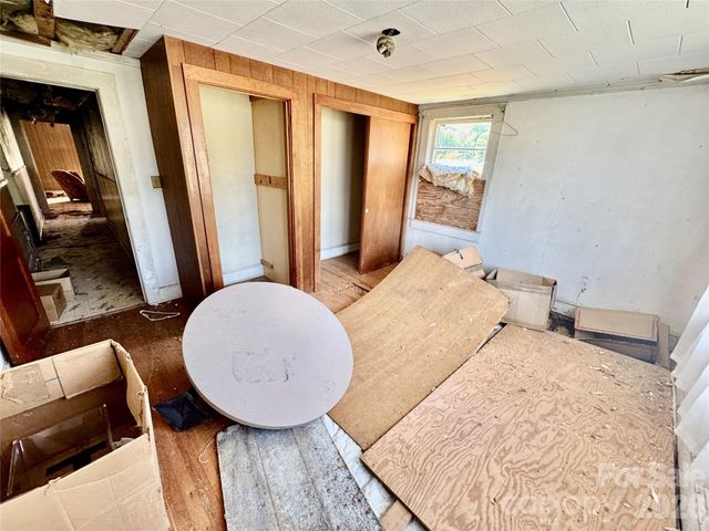 1263 NC 16 Highway N, Taylorsville, NC 28681