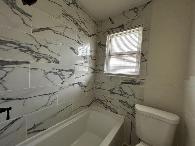 739 Villa STREET, Racine, WI 53403