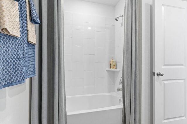 1503 Splashing Wave, Iowa Colony, TX 77583