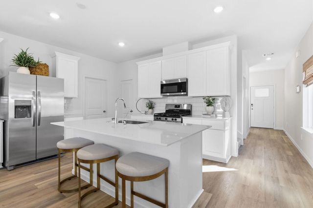 1503 Splashing Wave, Iowa Colony, TX 77583