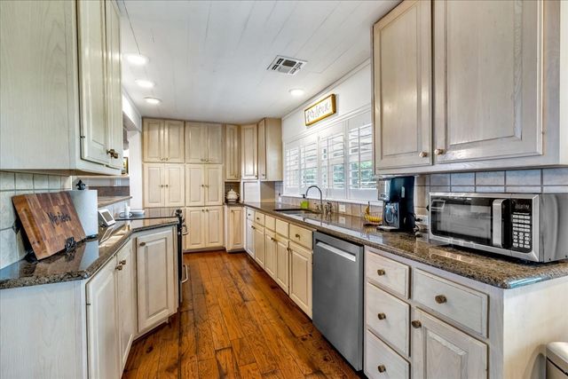 481 County Road 2766, Mineola, TX 75773