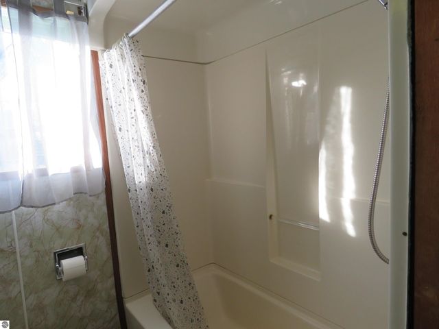 605 E Garfield Street, Cadillac, MI 49601