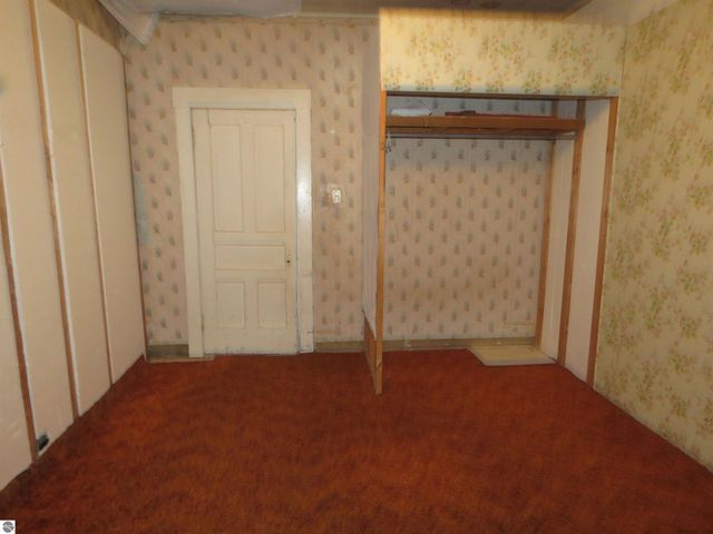 605 E Garfield Street, Cadillac, MI 49601