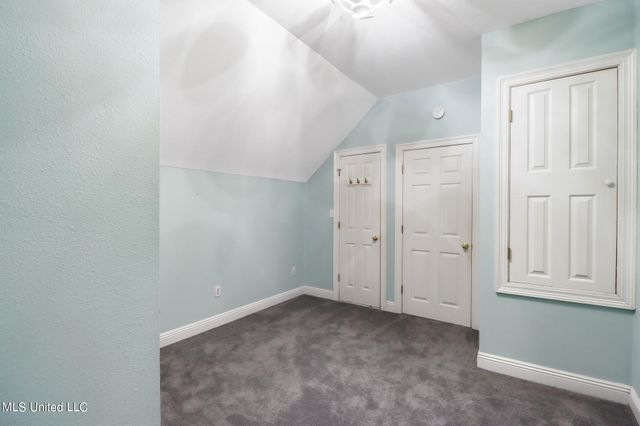 6105 Mary Mahoney Drive, Ocean Springs, MS 39564