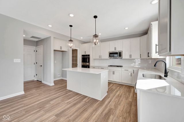 17051 Silo Ridge Way, Noblesville, IN 46060