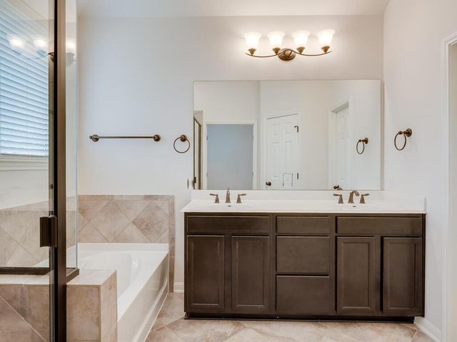 2200 Hilltop Climb DR, Leander, TX 78641