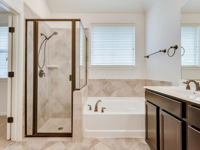 2200 Hilltop Climb DR, Leander, TX 78641