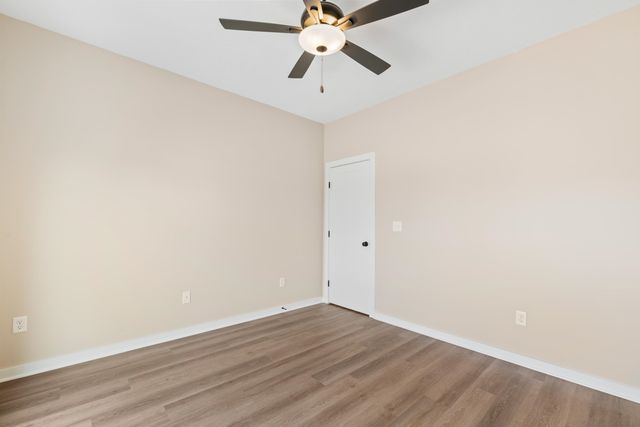 2445 W MacArthur Ct, Wichita, KS 67217