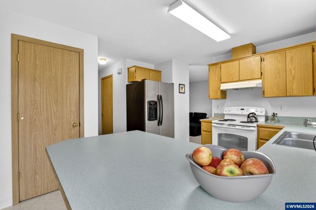 147 E Fir Dr, Gervais, OR 97026