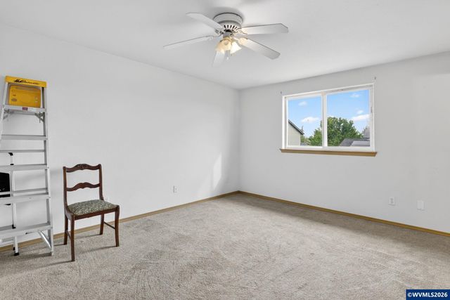 147 E Fir Dr, Gervais, OR 97026