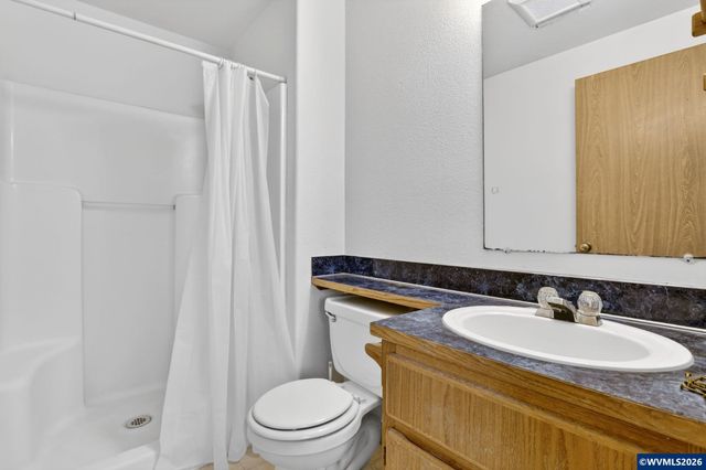 147 E Fir Dr, Gervais, OR 97026