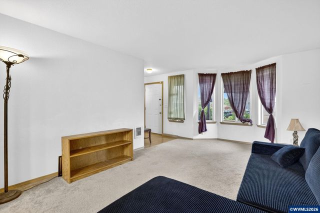 147 E Fir Dr, Gervais, OR 97026