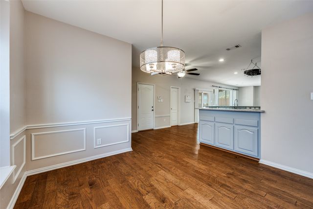 3708 Muirfield Drive, Carrollton, TX 75007