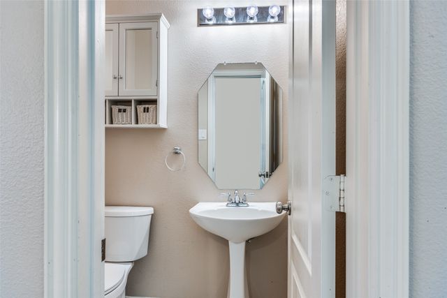 3708 Muirfield Drive, Carrollton, TX 75007