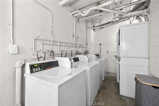 400 S La Fayette Park 213, Los Angeles, CA 90057