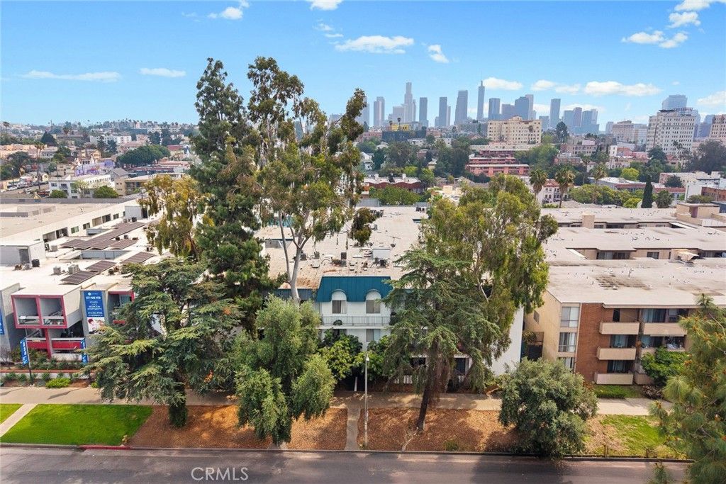 400 S La Fayette Park 213, Los Angeles, CA 90057