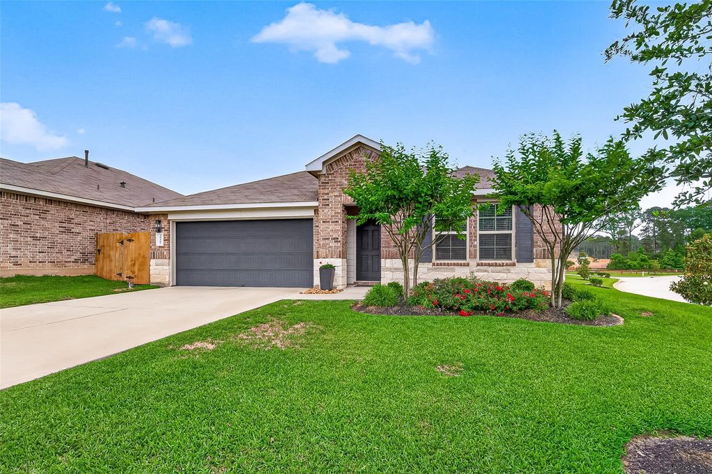 40402 Red Poppy Lane, Magnolia, TX 77354