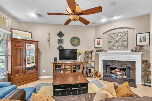 425 Cardinal Oaks, League City, TX 77565