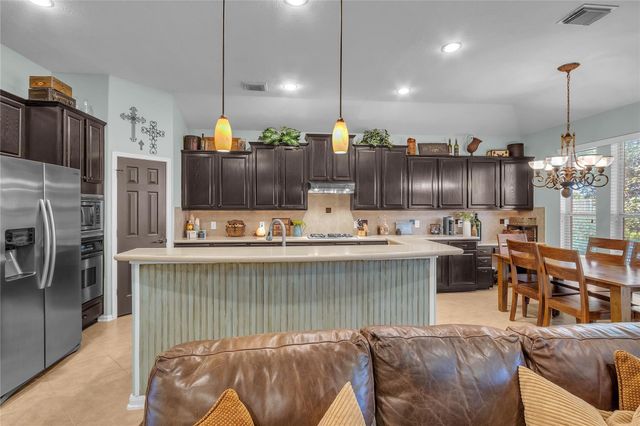 425 Cardinal Oaks, League City, TX 77565