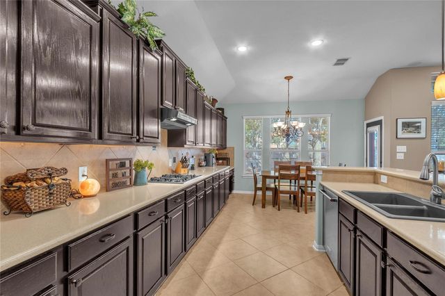 425 Cardinal Oaks, League City, TX 77565