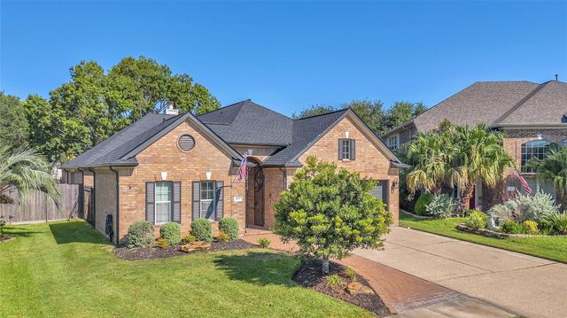 425 Cardinal Oaks, League City, TX 77565