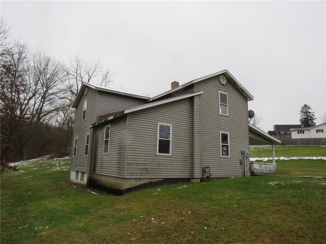 223 Church St, Delmont, PA 15626