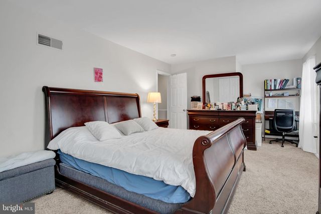 126 COUNTRY RIDGE DR, Red Lion, PA 17356