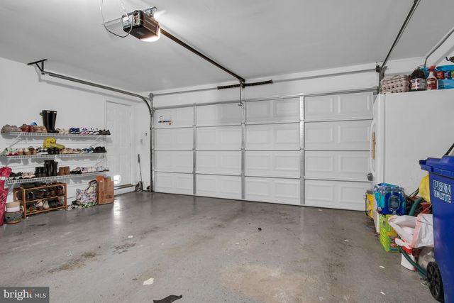 126 COUNTRY RIDGE DR, Red Lion, PA 17356