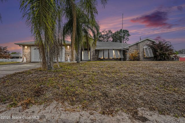 602 Ballon Terrace SE, Palm Bay, FL 32909