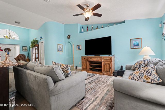 602 Ballon Terrace SE, Palm Bay, FL 32909