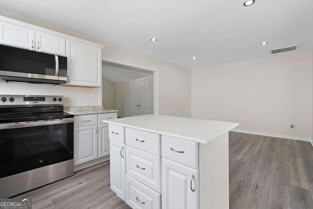 5415 Old Bill Cook Road, College Park, GA 30349