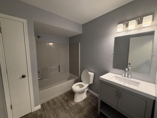 5934 Regency Hills DRIVE, Mount Pleasant, WI 53406