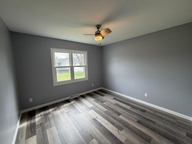 5934 Regency Hills DRIVE, Mount Pleasant, WI 53406