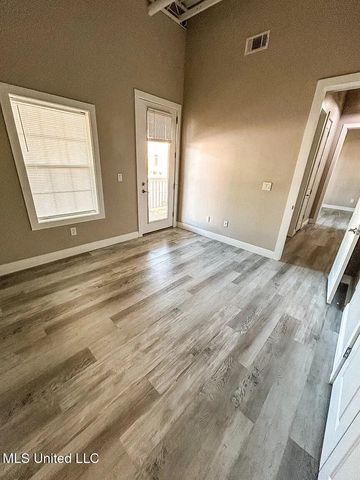 902 Howard Avenue, 7, Biloxi, MS 39530