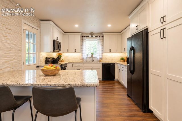 721 Sunnywood Place, Woodland Park, CO 80863