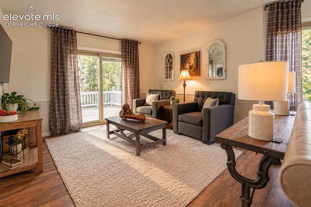 721 Sunnywood Place, Woodland Park, CO 80863