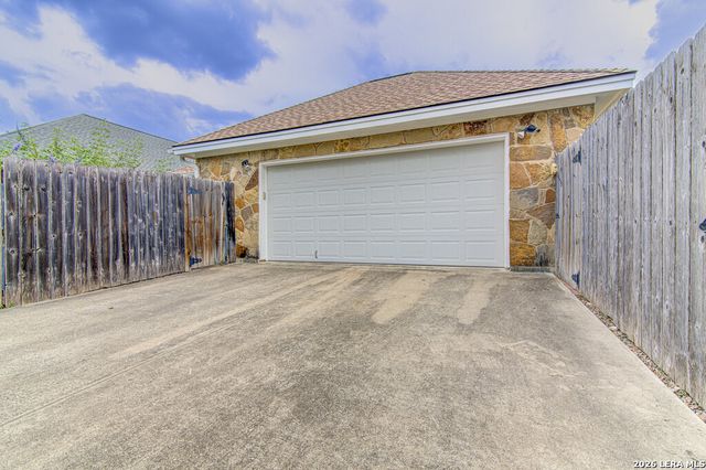 2356 VILLAGE PATH, New Braunfels, TX 78130