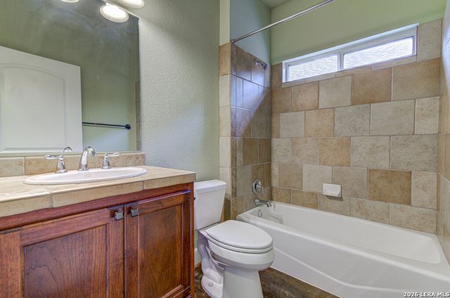 2356 VILLAGE PATH, New Braunfels, TX 78130