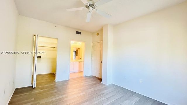 2807 Veronia Dr 201, Palm Beach Gardens, FL 33410