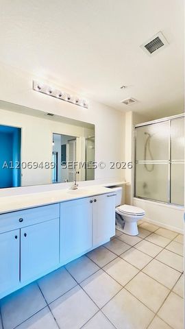 2807 Veronia Dr 201, Palm Beach Gardens, FL 33410