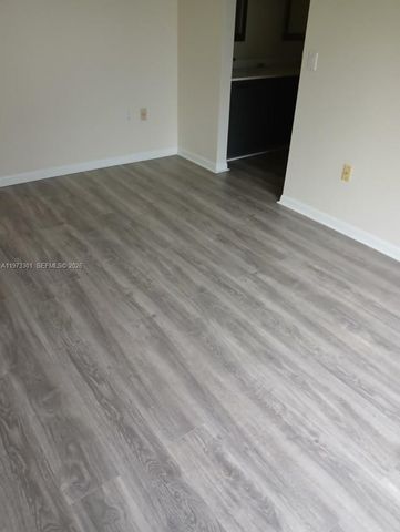 14450 SW 95th Ter, Miami, FL 33186