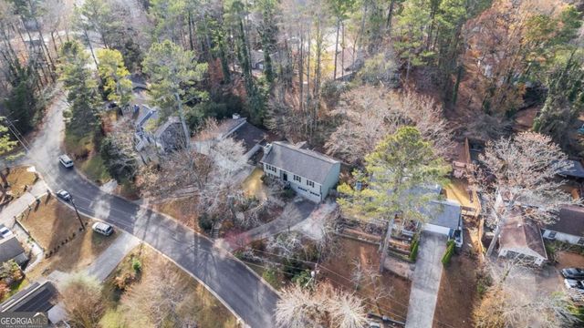 570 Candlewick Lane NW, Lilburn, GA 30047