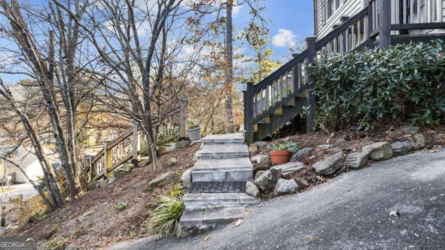 570 Candlewick Lane NW, Lilburn, GA 30047