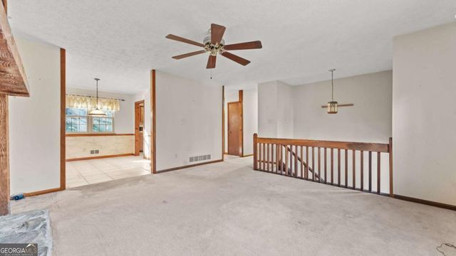 570 Candlewick Lane NW, Lilburn, GA 30047