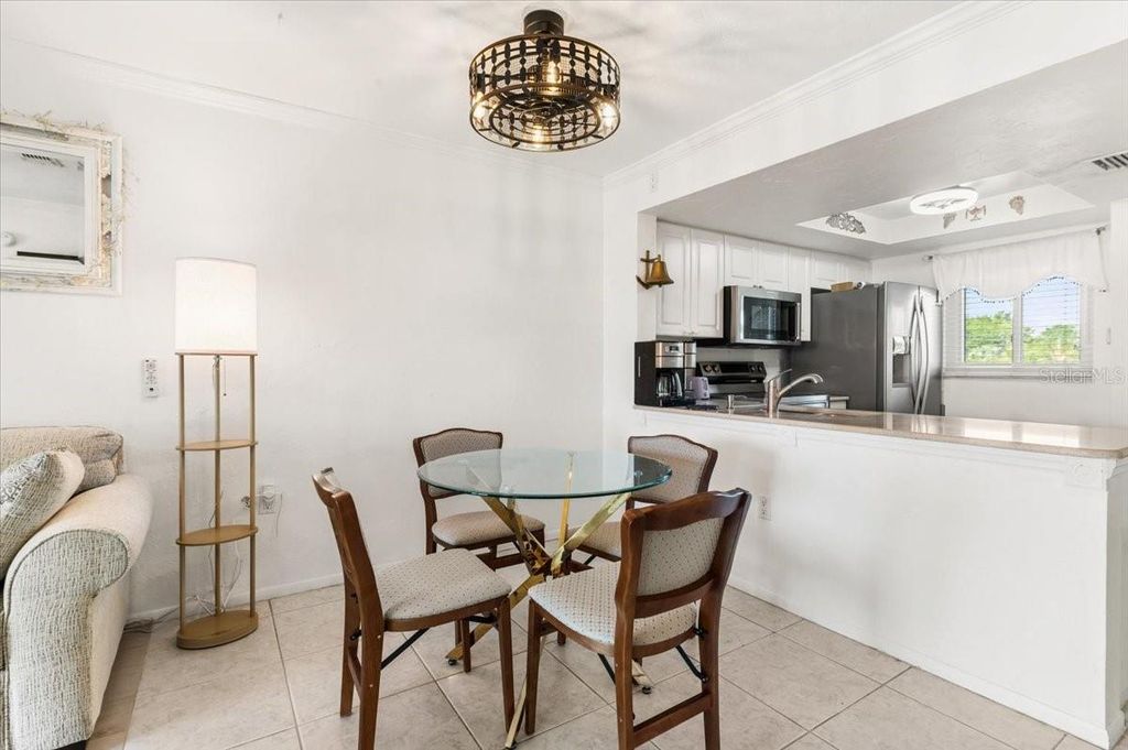 Image 10 of property listing at 25225 RAMPART BOULEVARD 1207, Punta Gorda, FL 33983