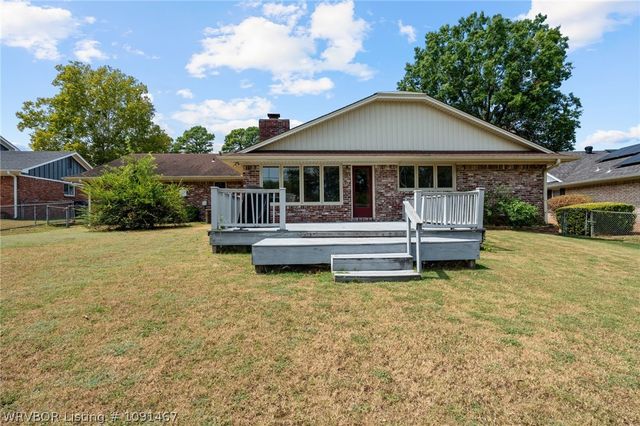 2017 S 70th Street, Fort Smith, AR 72903